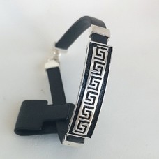 сребърна гривна с каучук