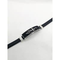 сребърна гривна с каучук