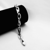 сребърна гривна