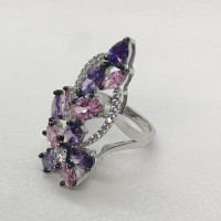 пръстен с лилави и розови камъни