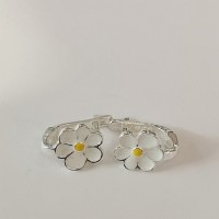 Детски обеци с цветен емайл.  