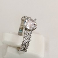 сребърен пръстен с цирконий