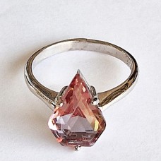 сребърен пръстен със султанит