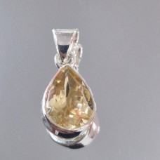 сребърна висулка с  цитрин