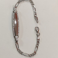 сребърна детска гривна с плочка