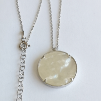 сребърно колие - майка с дете