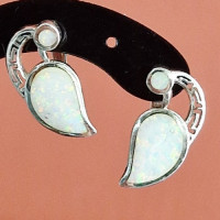 сребърни обеци с бял опал
